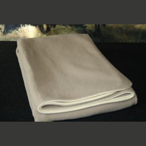 UUTUUS Carezza Ohut Merinovillafleece peitto/shaali 140x200 (100% merinovillaa)